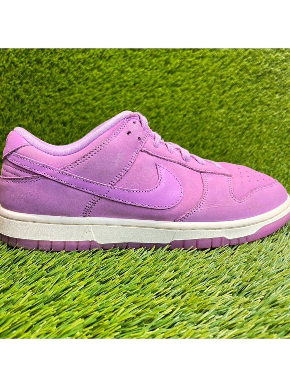 Nike Dunk Low Womens Size 10 Rush Fuchsia Purple Athletic Leather Shoes Sneakers